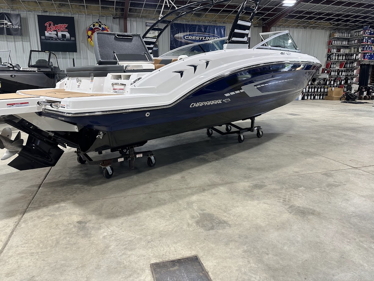 2024 Chaparral SSI 23 SPORT. 300hp 6.2 V8 Bravo 3! Wakeboard tower! - Photo 8